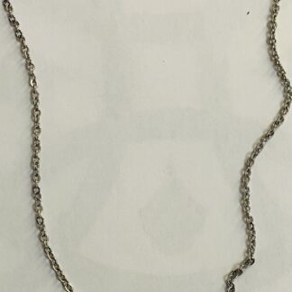 Collana artigianale con perline bianche e rosse a forma di rombo